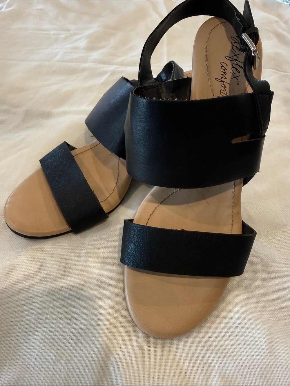 AEROSOLES Black Two-Strap Leather Comfort Sandals